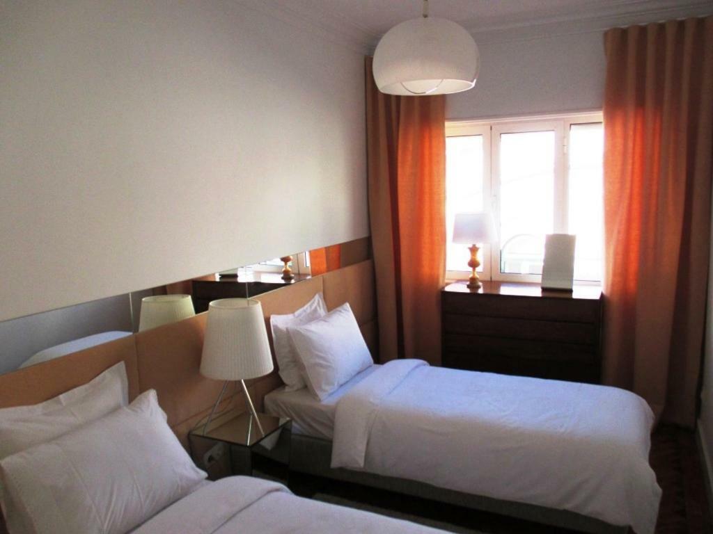 Principe Real Sunny Apartment Lisbon Luaran gambar