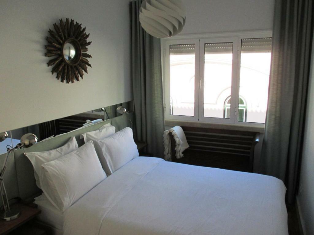 Principe Real Sunny Apartment Lisbon Luaran gambar
